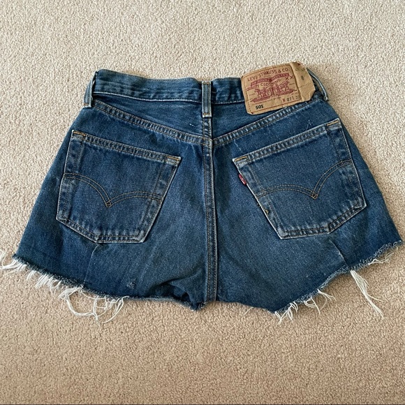 Levi’s 501 shorts - Picture 3 of 4